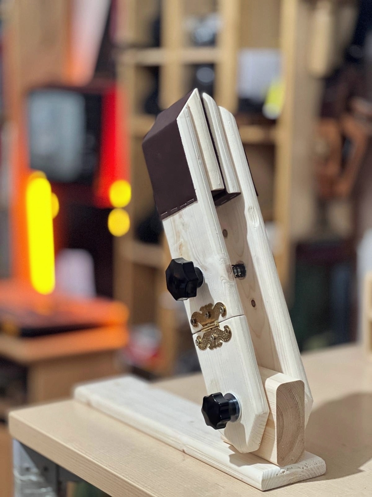 Deri Dikiş Mengene, Deri Saraç Mengenesi, Büyük Mengene Özel Deri v9